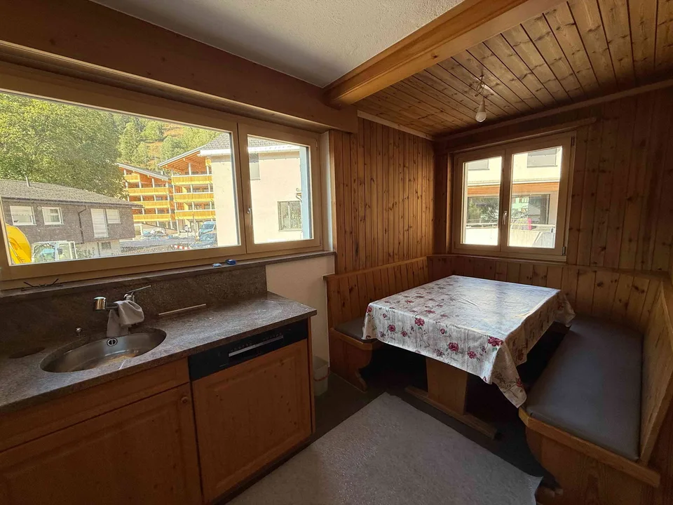 Grosszügige 5.5-Zimmer-Parterrewohnung mit traumhaftem Sitzplatz