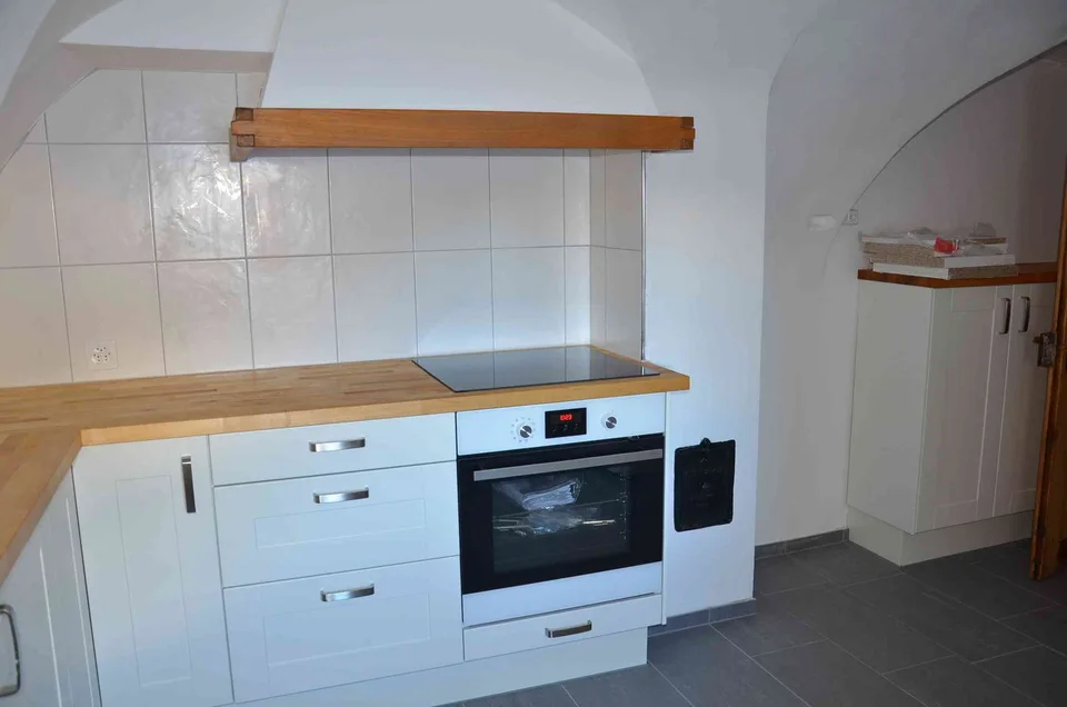 Grosszügige 3.5-Zimmer-Wohnung mit Loggia am ruhigen Ortsrand