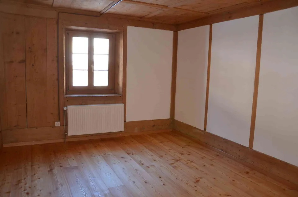 Grosszügige 3.5-Zimmer-Wohnung mit Loggia am ruhigen Ortsrand