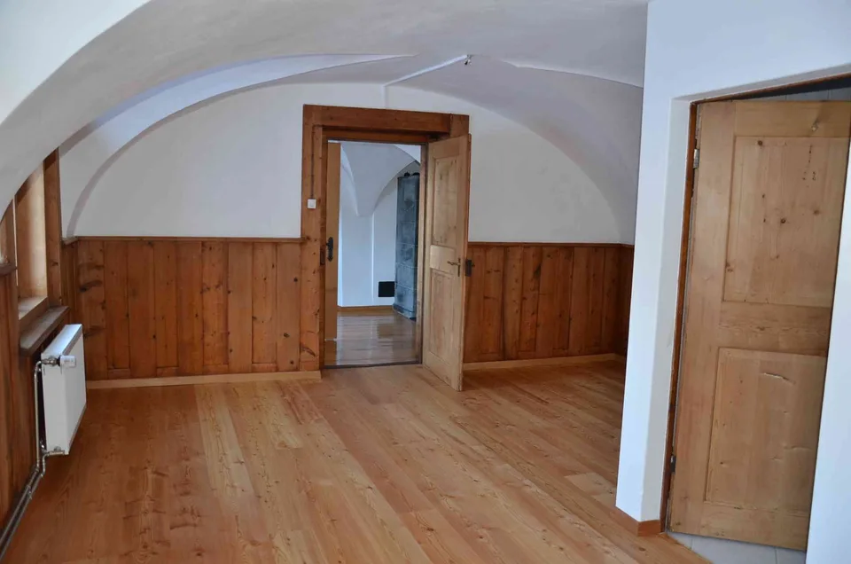 Grosszügige 3.5-Zimmer-Wohnung mit Loggia am ruhigen Ortsrand