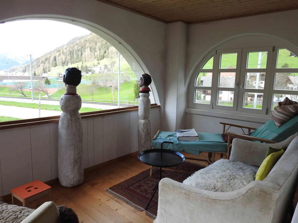 Grosszügige 3.5-Zimmer-Wohnung mit Loggia am ruhigen Ortsrand
