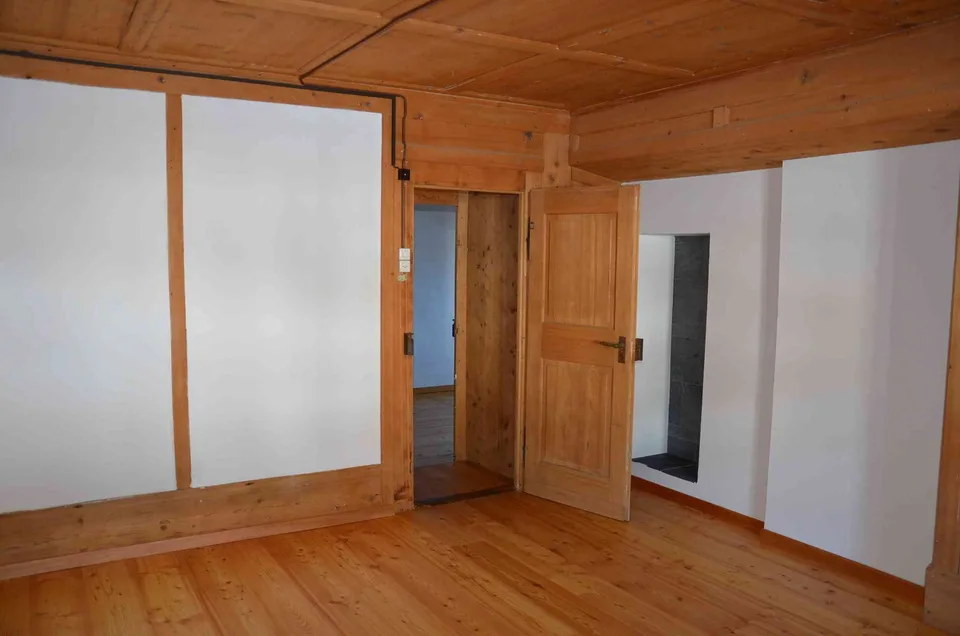 Grosszügige 3.5-Zimmer-Wohnung mit Loggia am ruhigen Ortsrand