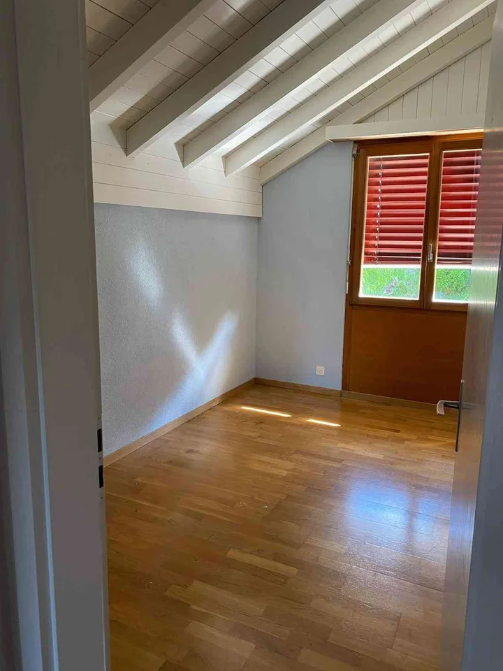 Reihenfamilienhaus inkl. Einstellhallenplatz – Foto 3 von 15