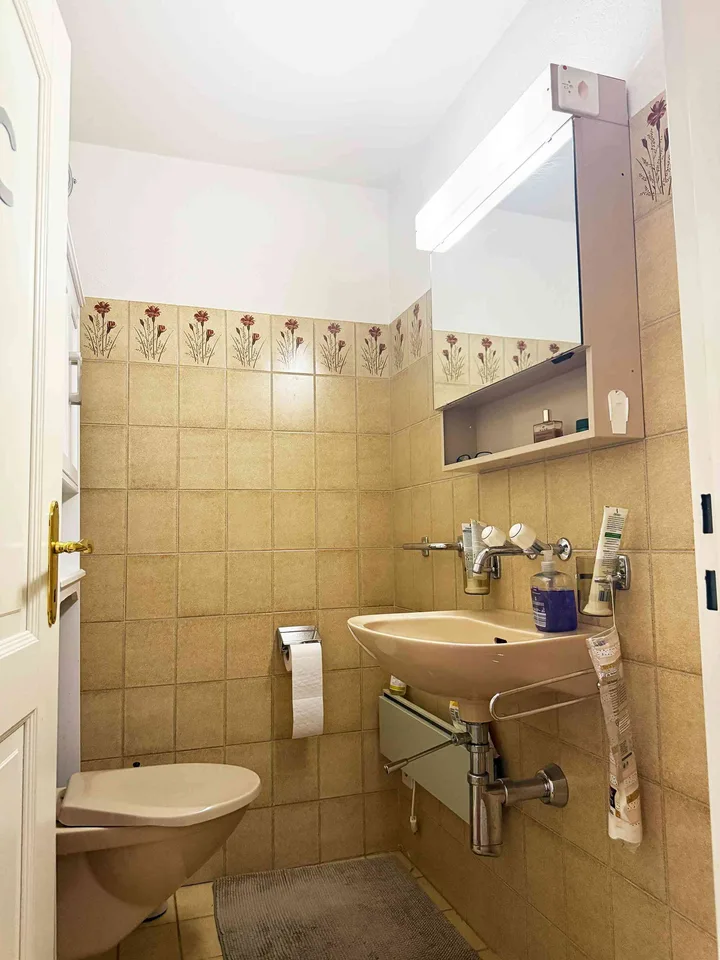 Mehrfamilienhaus mit 2. Wohnungen & 3. Studios in Dornach zu verkaufen