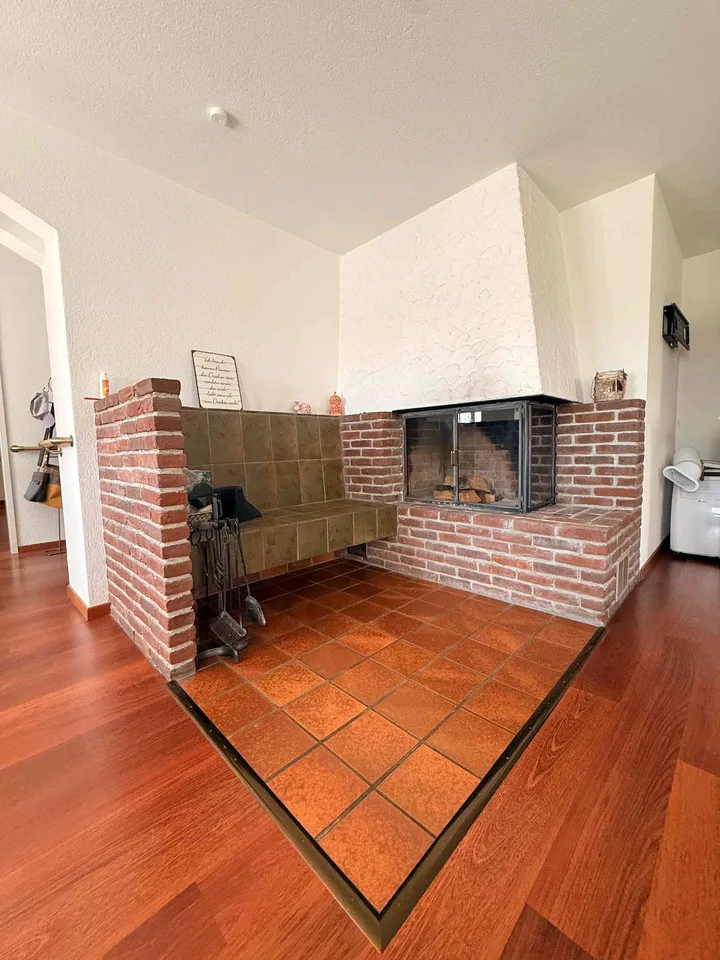Mehrfamilienhaus mit 2. Wohnungen & 3. Studios in Dornach zu verkaufen
