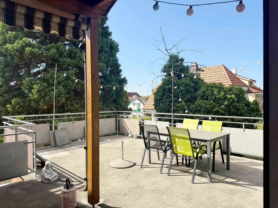 Mehrfamilienhaus mit 2. Wohnungen & 3. Studios in Dornach zu verkaufen