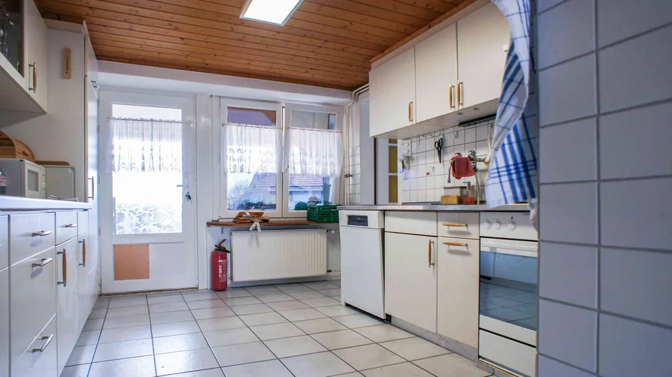 Bauernhaus mit 3 Wohnungen - Kein Renditeobjekt