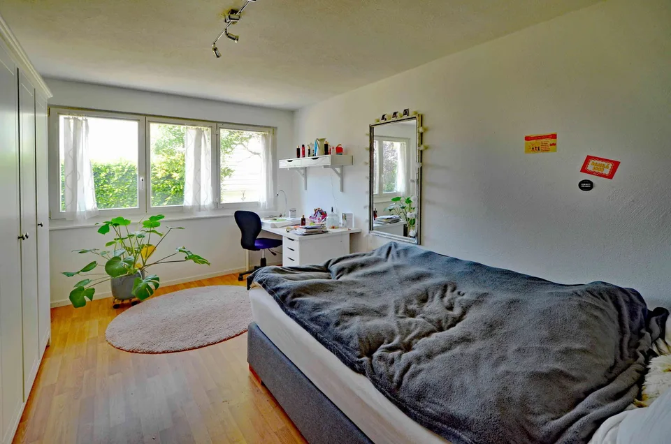 Familienhaus mit Weitsicht und viel Platz in Münchenstein