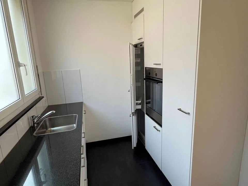 Grosszügige helle Erdgeschosswohnung im Dorfkern von Münchenstein