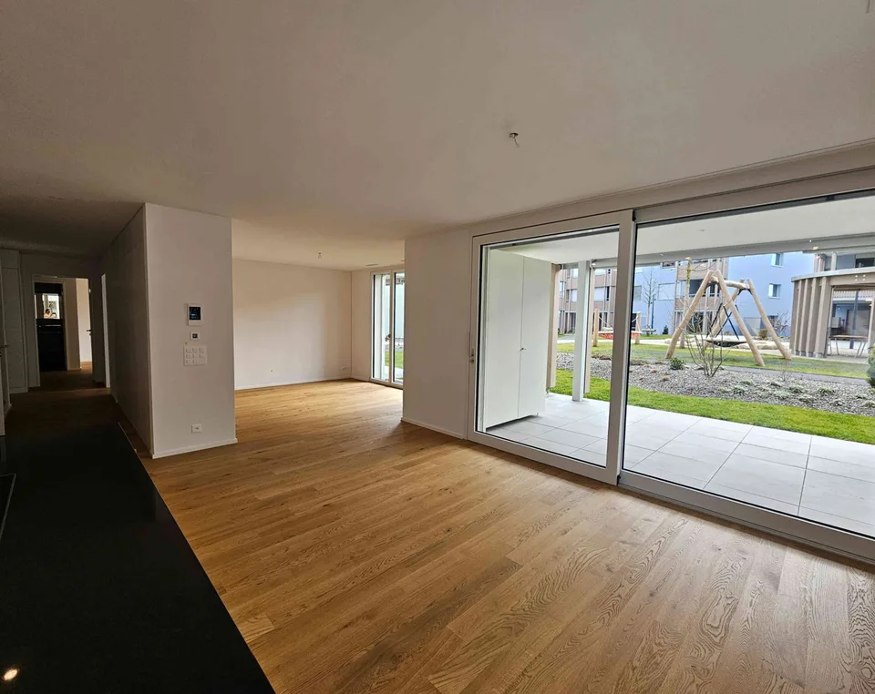 Moderne 3.5-Zimmer Neubau-Gartenwohnung