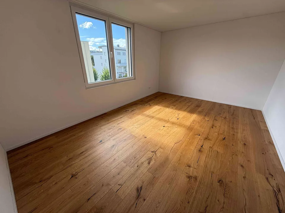 schöne Neubau 2.5 Zimmer-Wohnung
