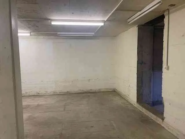 Kellerraum für Musikzimmer oder Bastel-oder Lagerraum