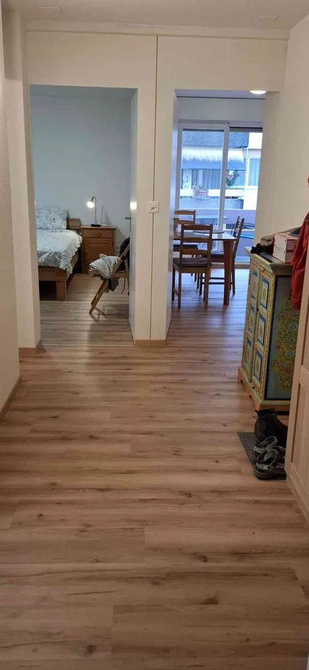 Sanierte Wohnung in Seenähe, Gwatt, zeitlich beschränkte Vermietung