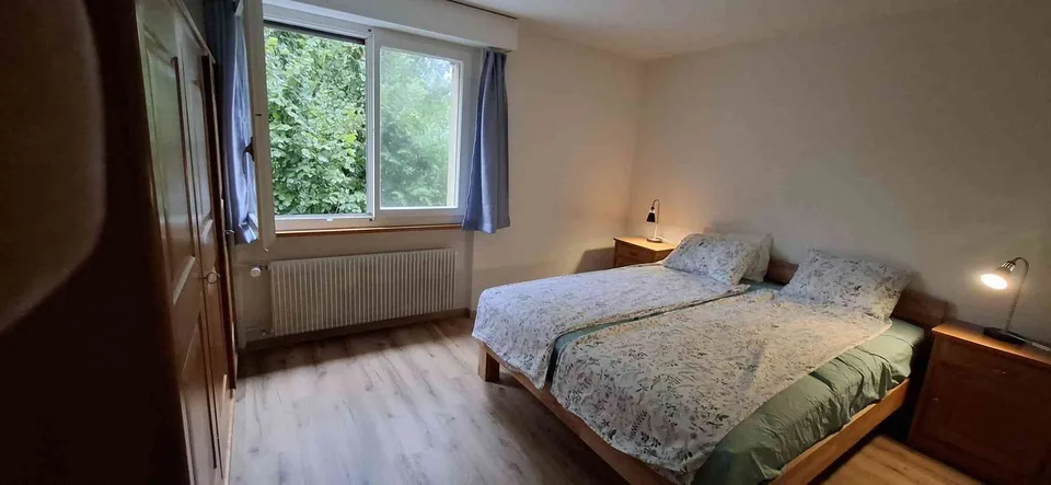 Sanierte Wohnung in Seenähe, Gwatt, zeitlich beschränkte Vermietung