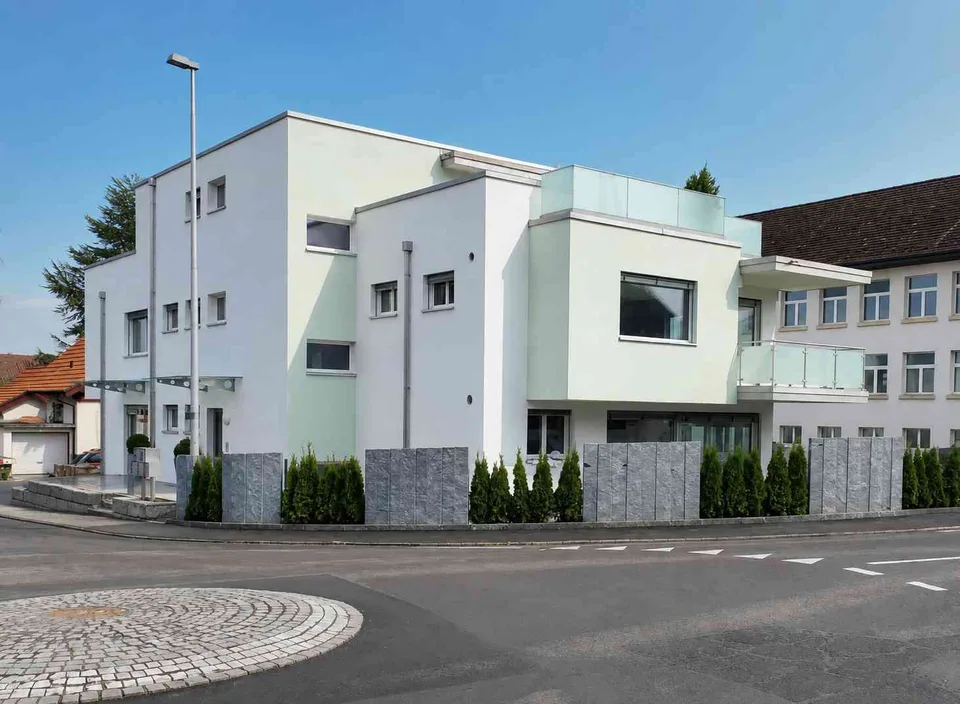 Exklusive 3.5-Zimmer-Attikawohnung mit 120 m² Dachterrasse