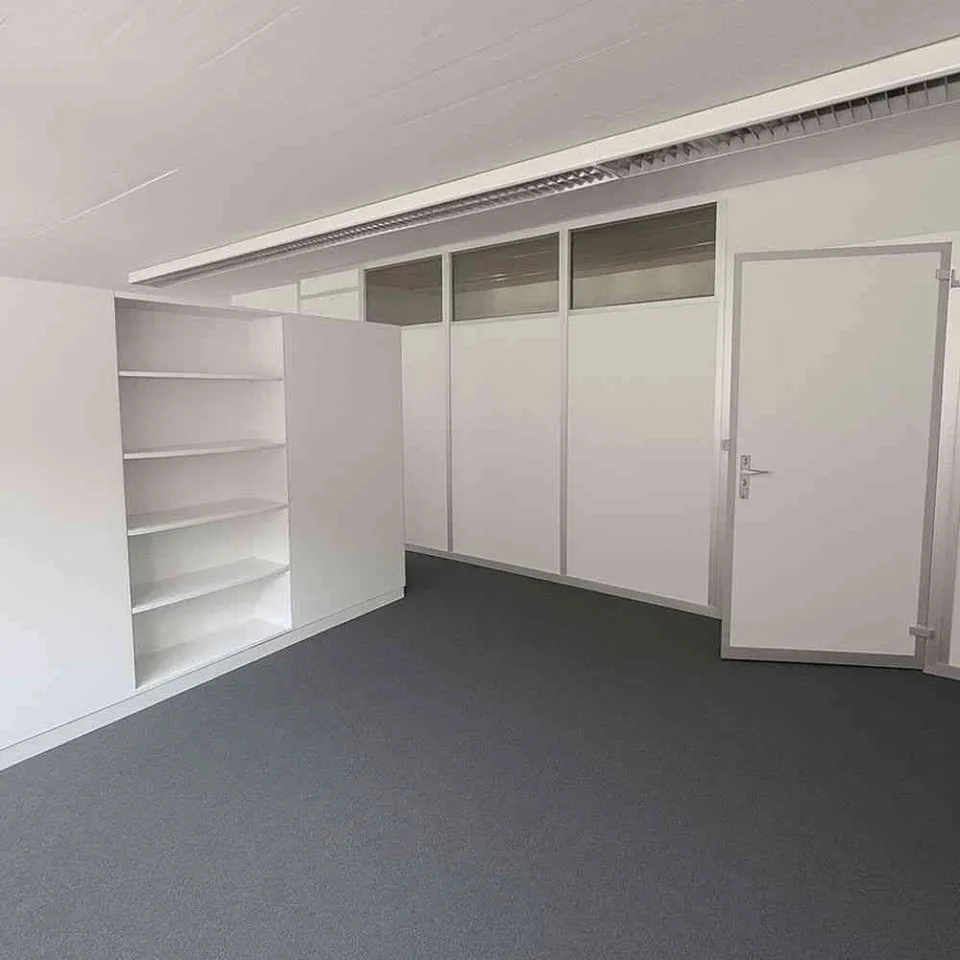 Modernes Büro / Gewerberaum (37 m²) in Fällanden