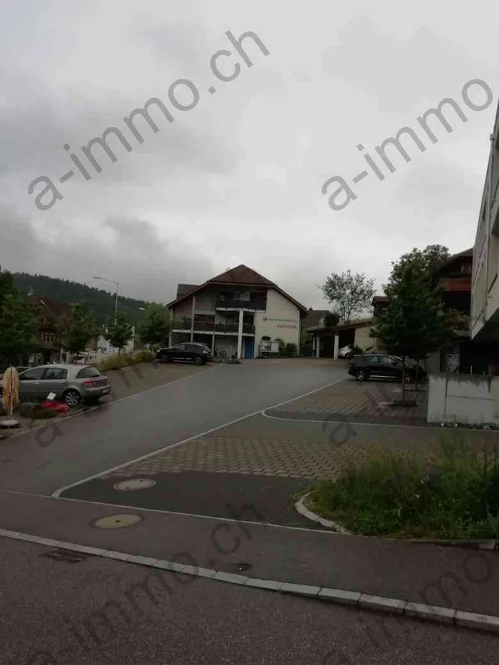 Tiefgaragenparkplatz in Grossdietwil (LU) zu verkaufen