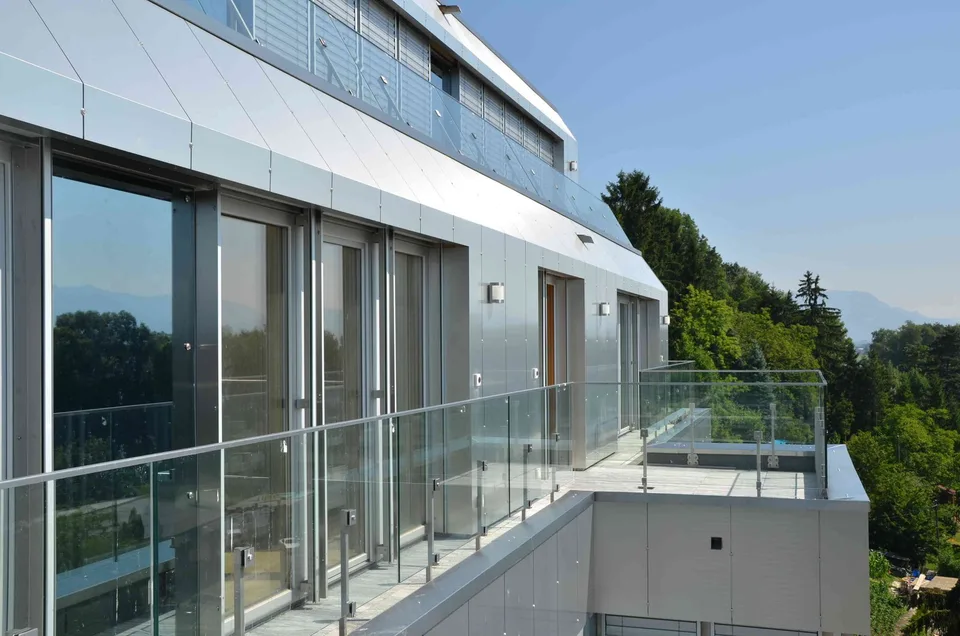 Edel ausgebaute Wohnung mit Weitblick