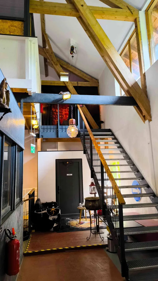 Ferme réhabilitée en appartements et locaux artisanaux