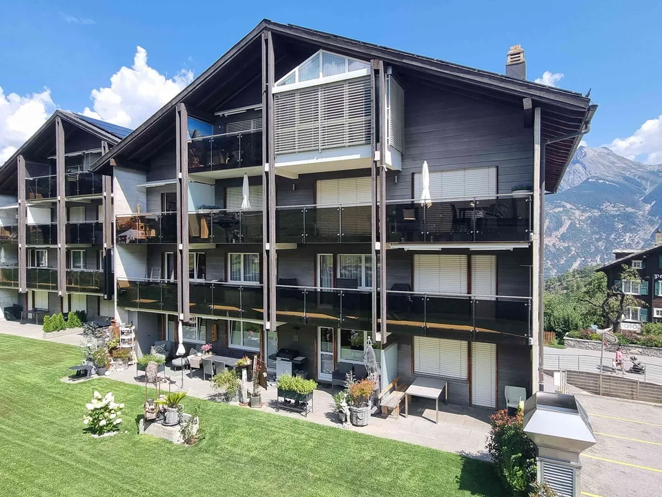 2-Zimmer-Ferienwohnung Unterbäch, modern, Balkon, direkt am Skilift