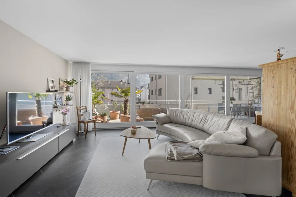 Grosse Maisonettewohnung in Seenähe
