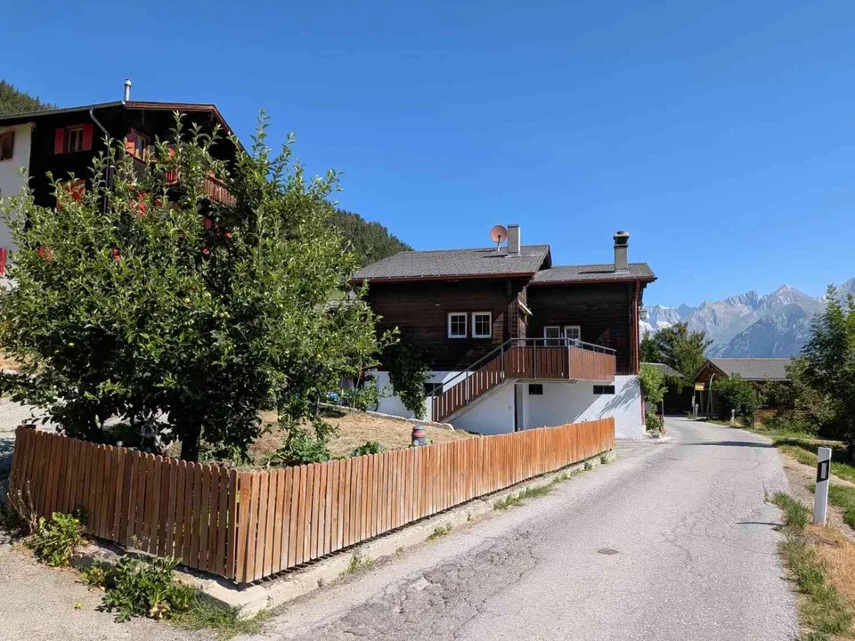 Einfamilienhaus mit Stall in Zeneggen
