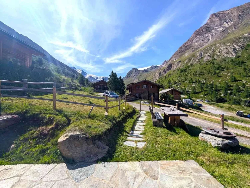 Einzigartiges Alpenidyll - Chalet auf der Täschalp