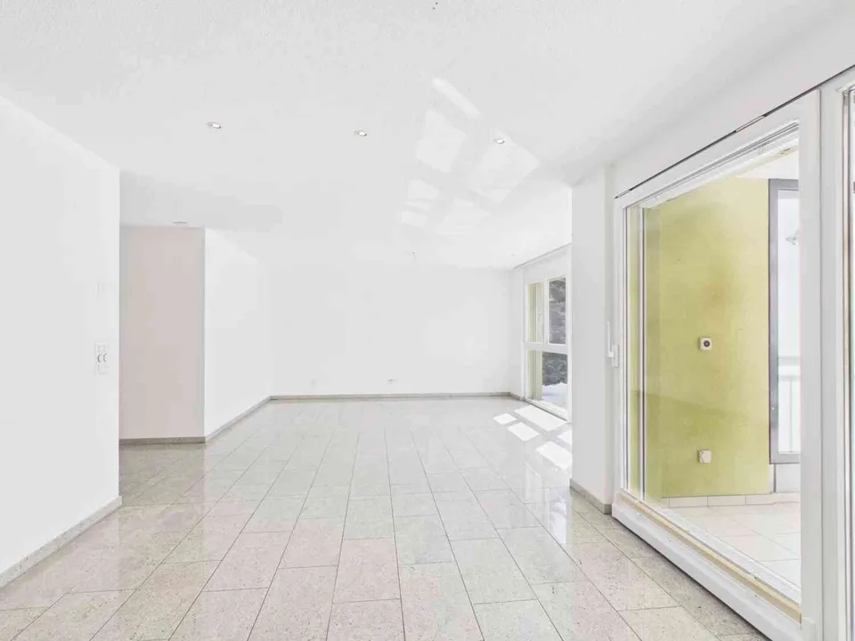 Stilvolles Wohnen mit Loggia in beliebtem Quartier in Visp