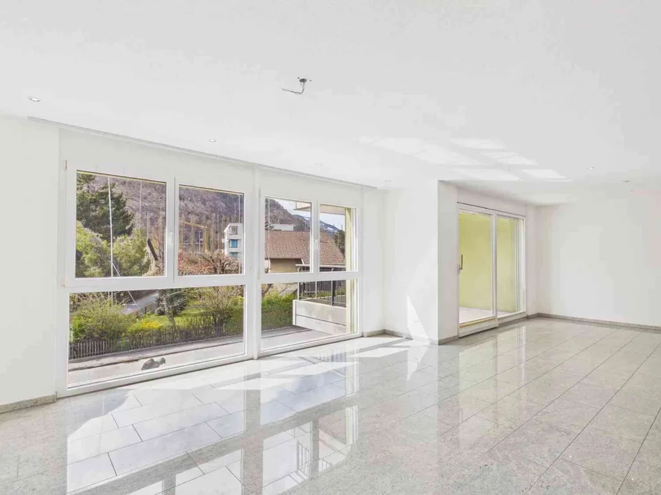 Stilvolles Wohnen mit Loggia in beliebtem Quartier in Visp