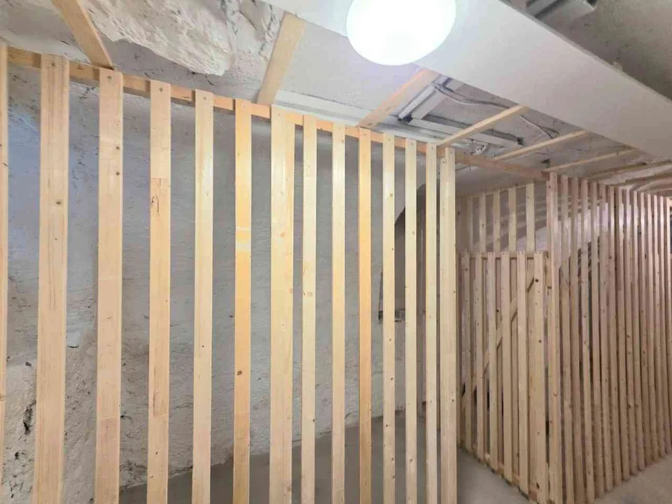 Erstvermietung nach Totalsanierung: möblierte WG-Zimmer