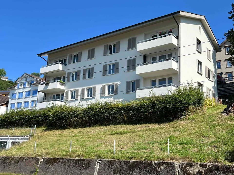 Schöne und sonnige 3.5-Zimmer-Wohnung an guter Lage