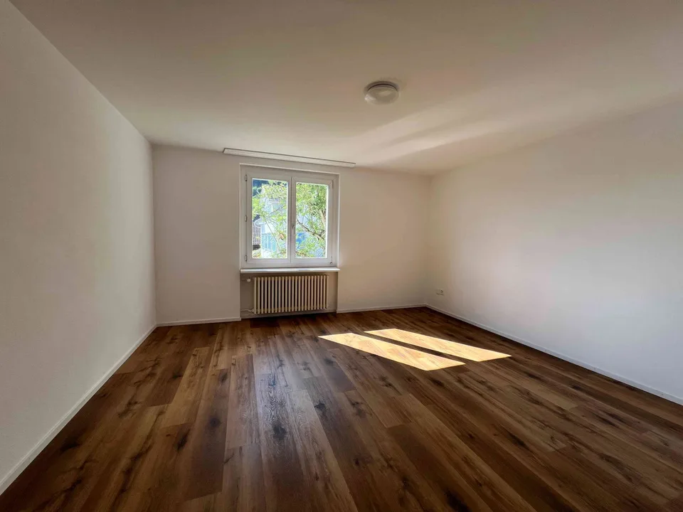 Schöne und sonnige 3.5-Zimmer-Wohnung an guter Lage