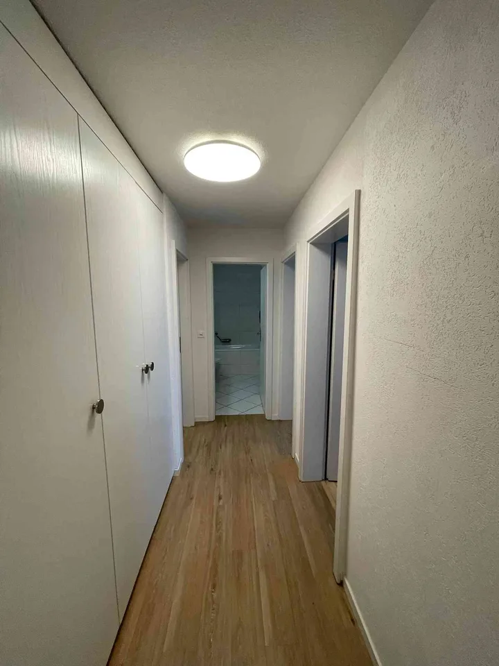 4½ <Zimmer-Erdgeschoss-Wohnung mit angrenzender Grünfläche