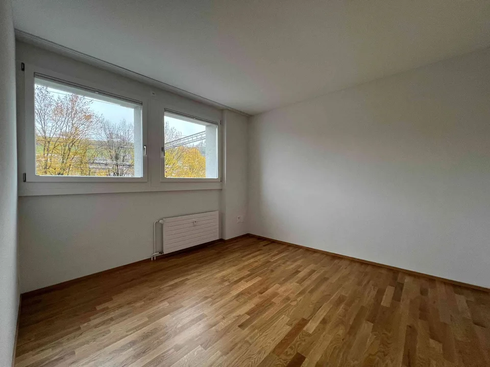 Grosszügige und neuwertige 3.5-Zimmer-Wohnung zu vermieten