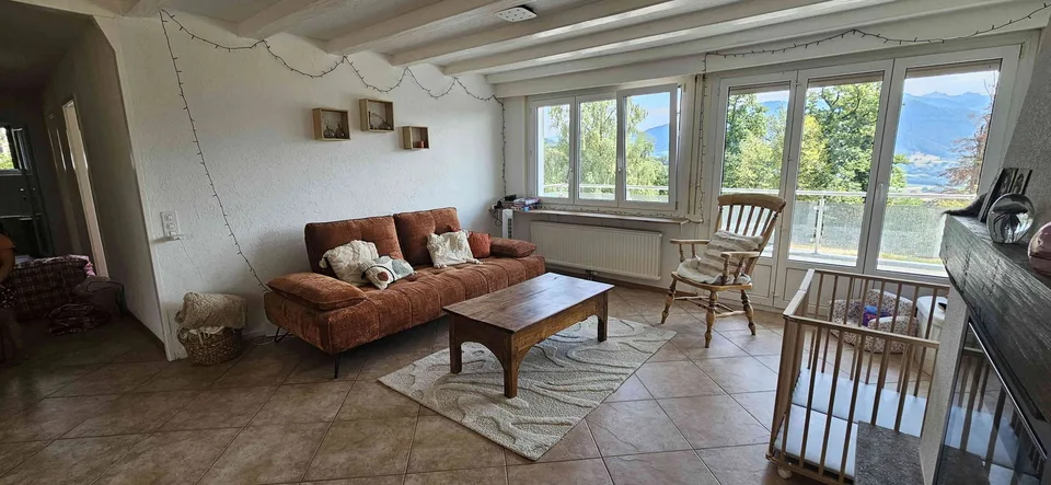 REPRISE DE BAIL – BEL APPARTEMENT 4,5 PIÈCES À MONT-PÈLERIN