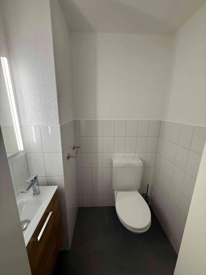 Kinderfreundliche 3.5 Zimmer Gartenwohnung mit Chemine und Pool