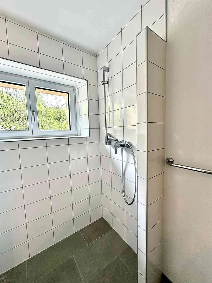 6-Zimmer-Wohnung mit Garten