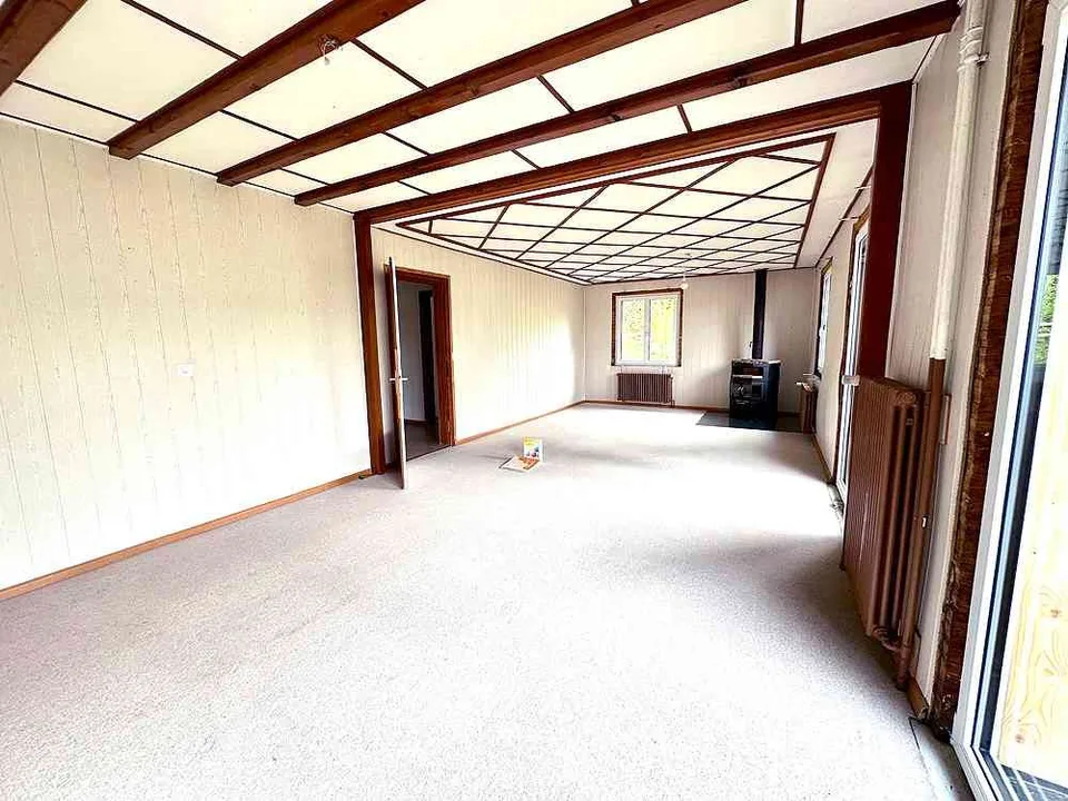 6-Zimmer-Wohnung mit Garten