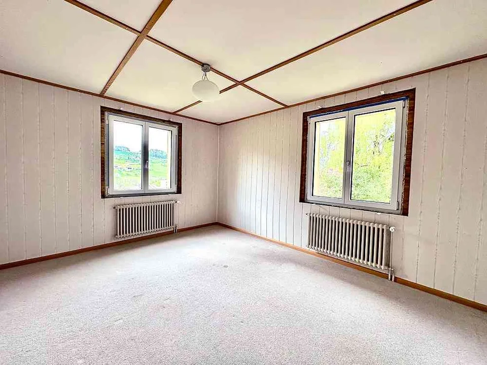 6-Zimmer-Wohnung mit Garten
