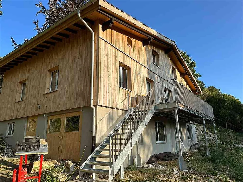 6-Zimmer-Wohnung mit Garten