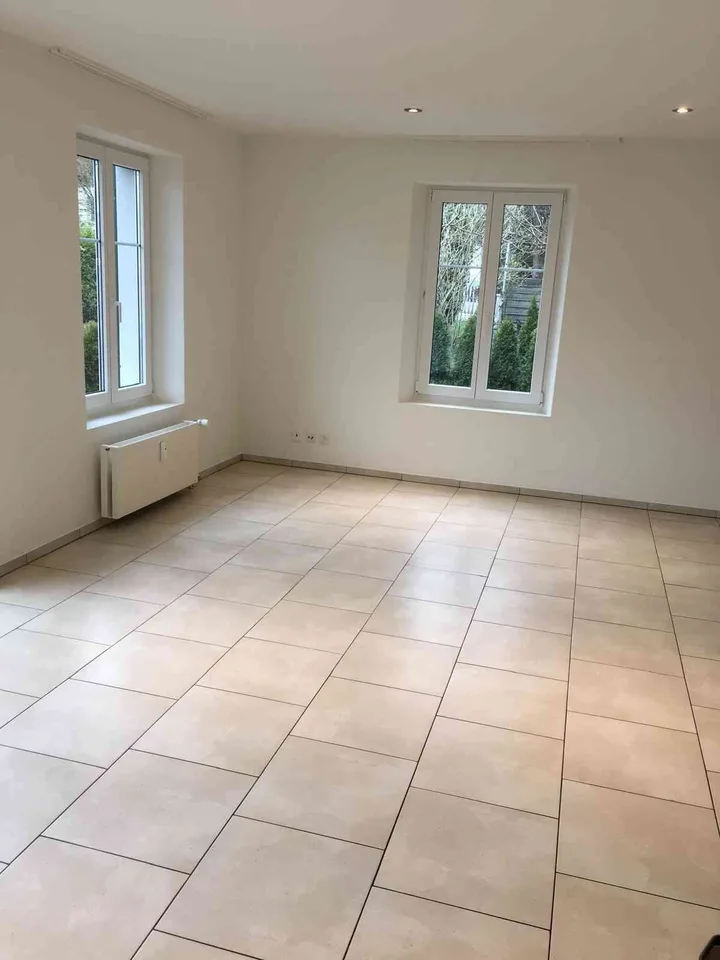 Helle 3.5-Zimmer-Wohnung mit Garten in Russikon – Nachmieter gesucht