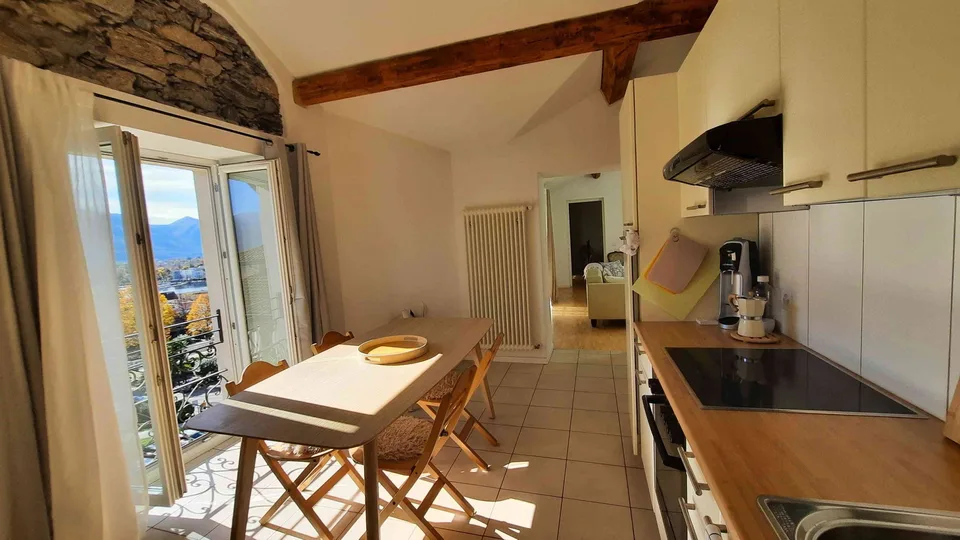 Muralto, möblierte Wohnung mit atemberaubendem Seeblick