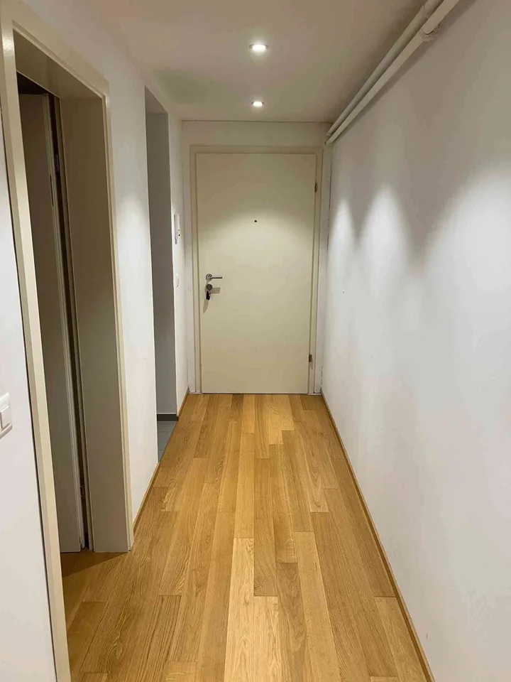 1-Zimmer-Studio UG