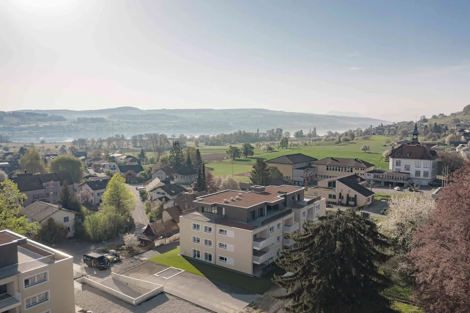 MODERN / EIGENTUMSSTANDARD/ NAHE AM HALLWILERSEE