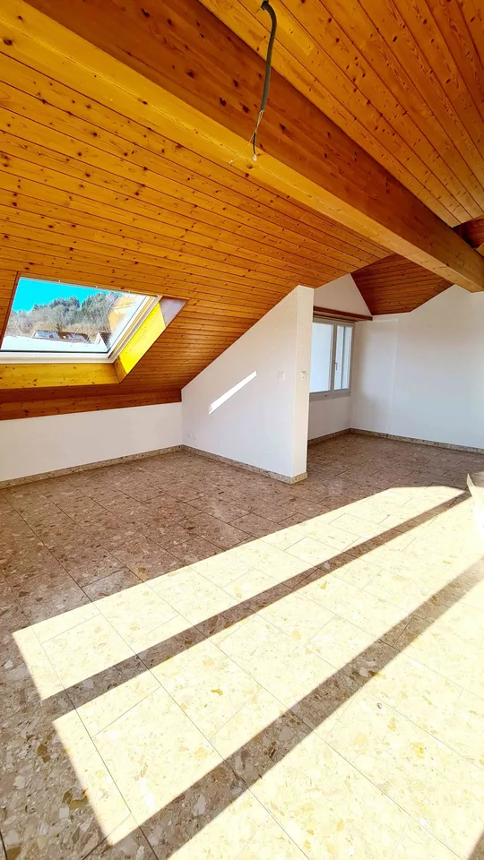 Schöne helle Wohnung weiter zu vermieten