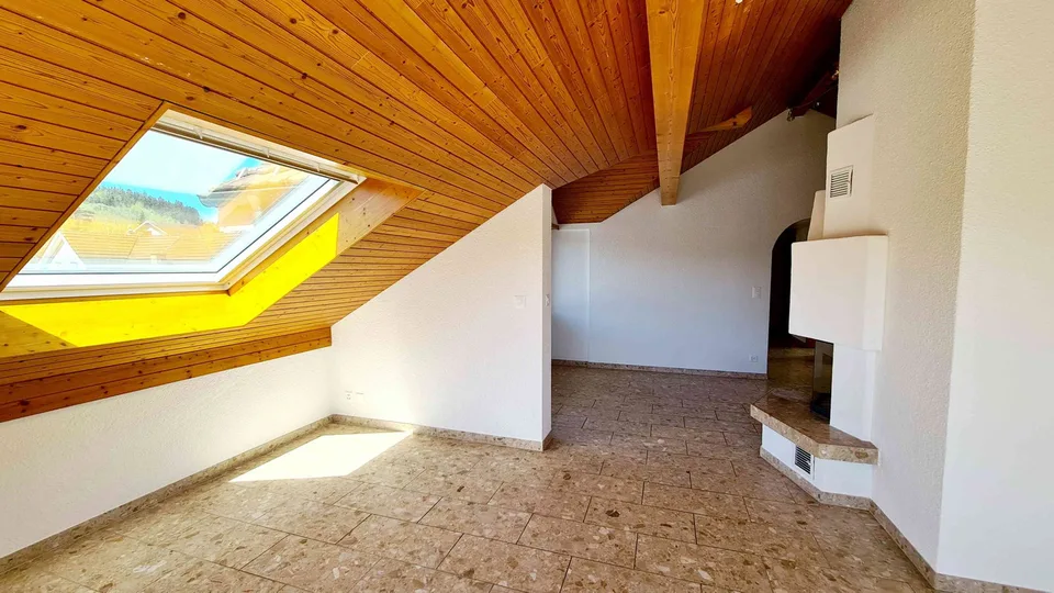 Schöne helle Wohnung weiter zu vermieten