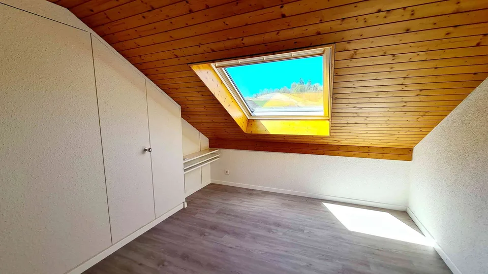 Schöne helle Wohnung weiter zu vermieten