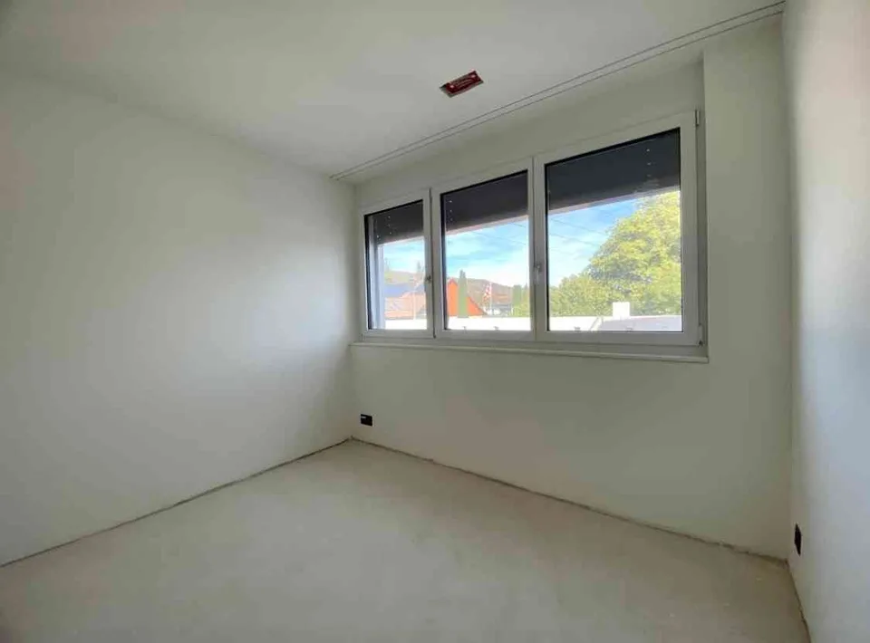 Moderne 3.5-Zimmer-Neubauwohnung, privater Garten & separater Eingang