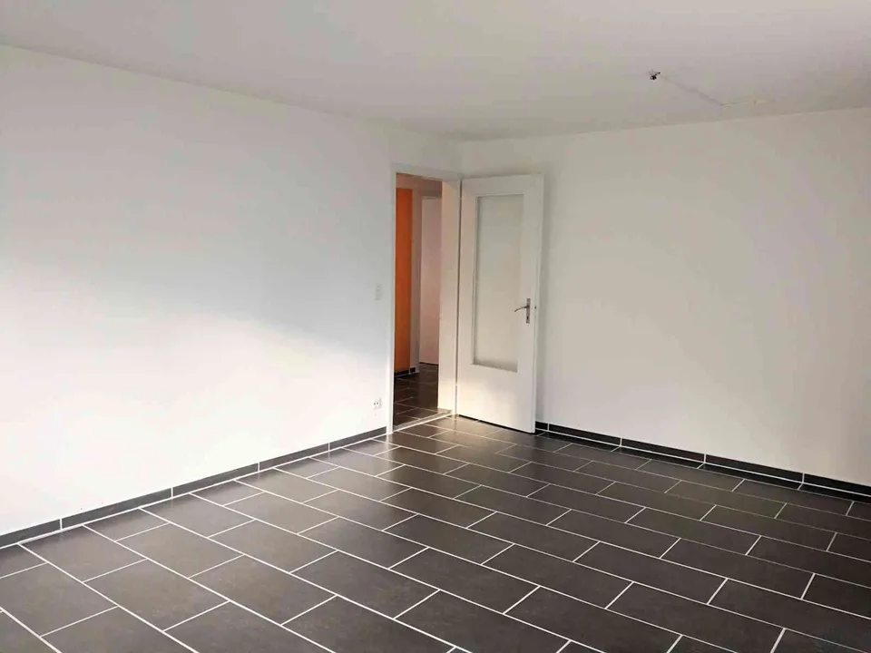 Wohnen nahe Hallwilersee – grosse 3.5-Zimmer-Wohnung mit Südbalkon