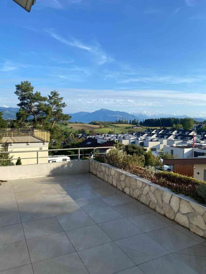 Wohnen mit Weitblick – 3.5-Zimmerwohnung mit Traumterrasse am Waldrand